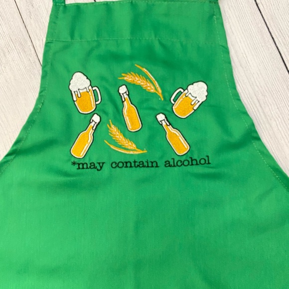 Beer Lovers Embroidered Apron - Picture 3 of 3